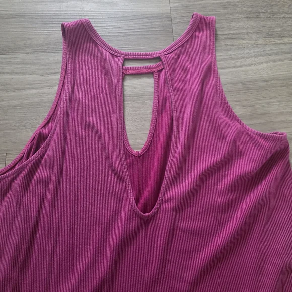torrid Ribbed Tank with Keyhole - Magenta Pink - Picture 5 of 6